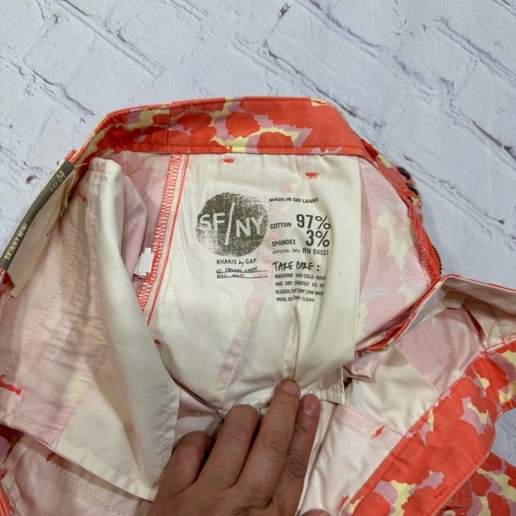 GAP KHAKIS BY GAP skinny mini Vibrant Orange and Cream cropped Pants size 4 Nwot - Picture 2 of 16